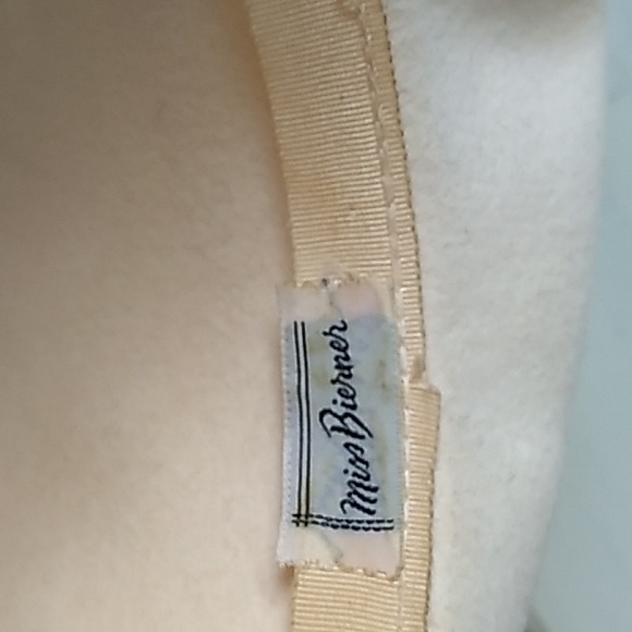 COPY - Michael Howard MISS BIERNER cream wool HAT - Picture 6 of 7